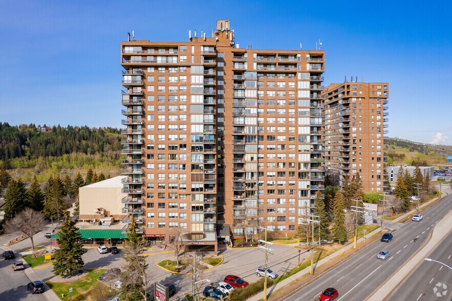 145 Point Dr NW, Calgary, AB for sale - Primary Photo - Image 1 of 1