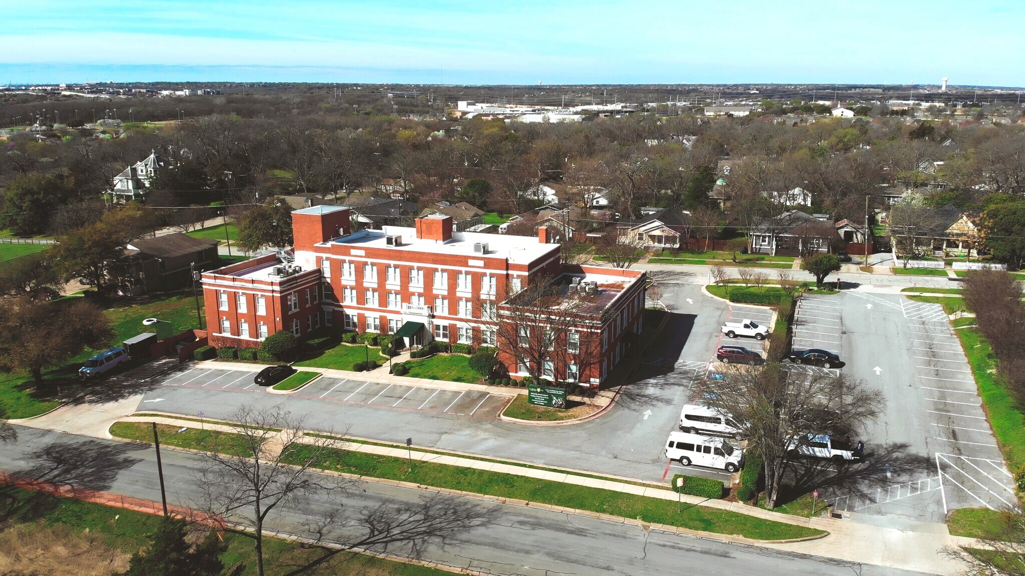 708 S College St, McKinney, TX for sale Primary Photo- Image 1 of 1