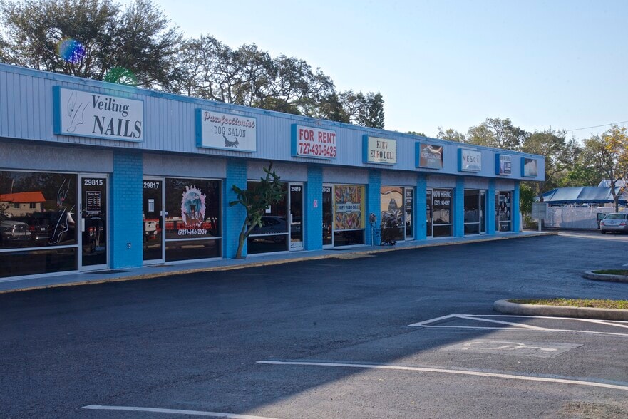 29811-29835 US HWY 19N, Clearwater, FL portfolio of 2 properties for sale on LoopNet.com - Building Photo - Image 3 of 9
