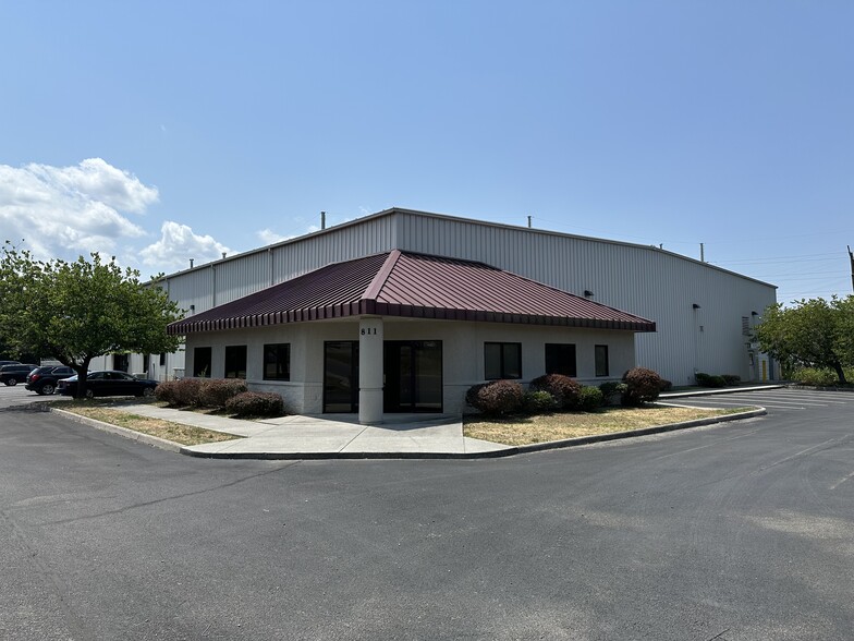 811 Connecticut Ave NE, Roanoke, VA for lease - Building Photo - Image 1 of 4