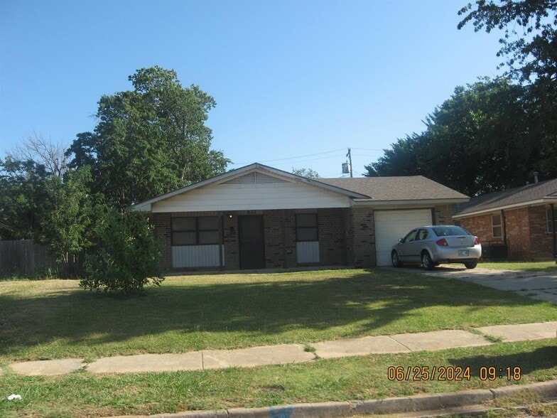 311 NW 24th St, Oklahoma City, OK for sale - Primary Photo - Image 1 of 1