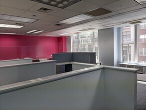 18 E 48th St, New York, NY for lease Interior Photo- Image 1 of 5