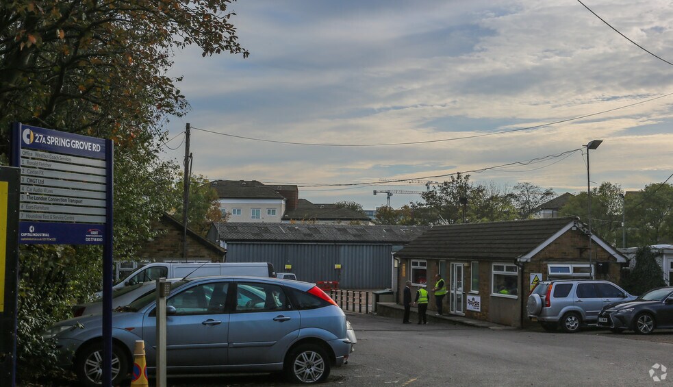 27A Spring Grove Rd, Hounslow, TW3 4BE