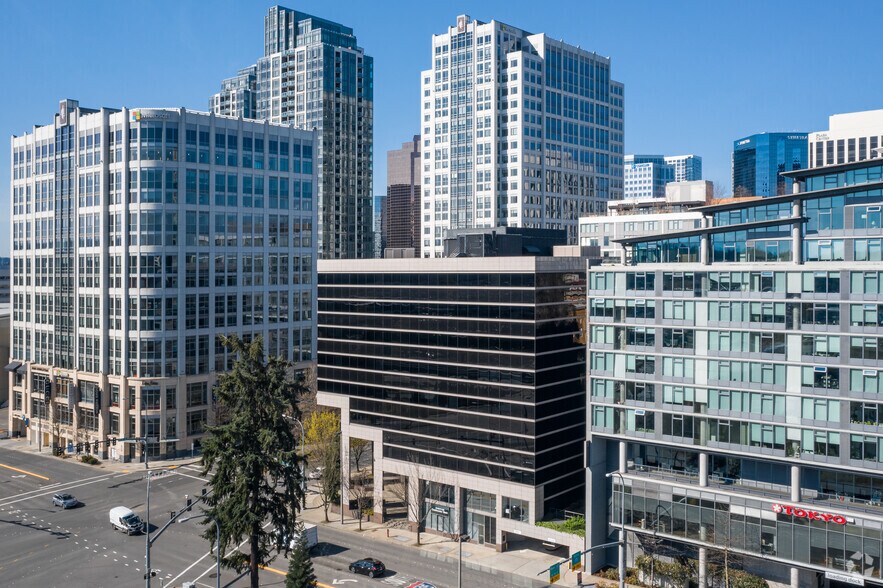 11100 NE 8th St, Bellevue, WA for lease - Building Photo - Image 2 of 10