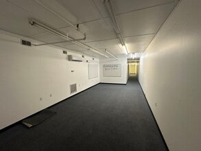 112-118 Jones St, Fuquay Varina, NC for lease Interior Photo- Image 2 of 7