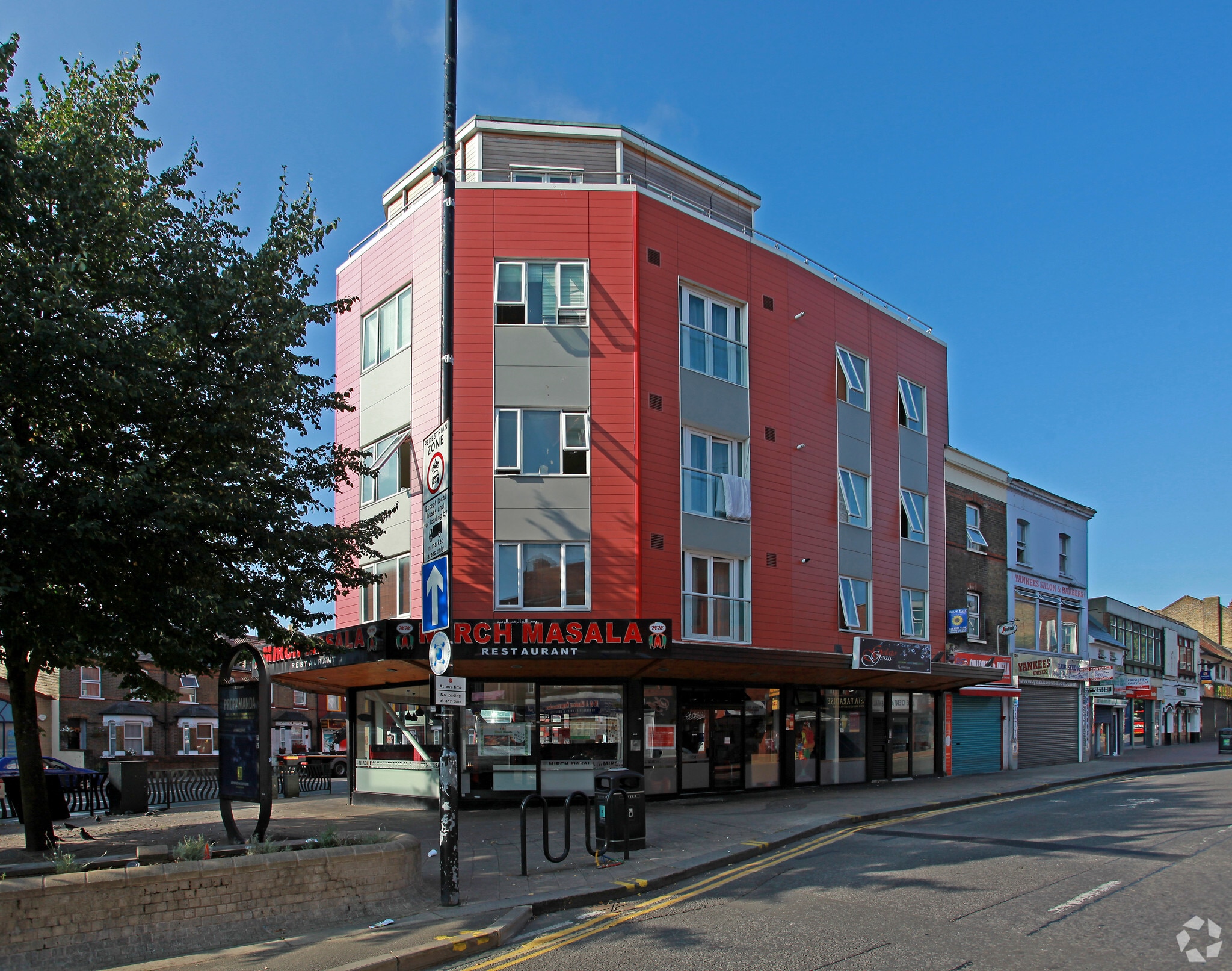 101-105 High St, Hounslow for sale Primary Photo- Image 1 of 1