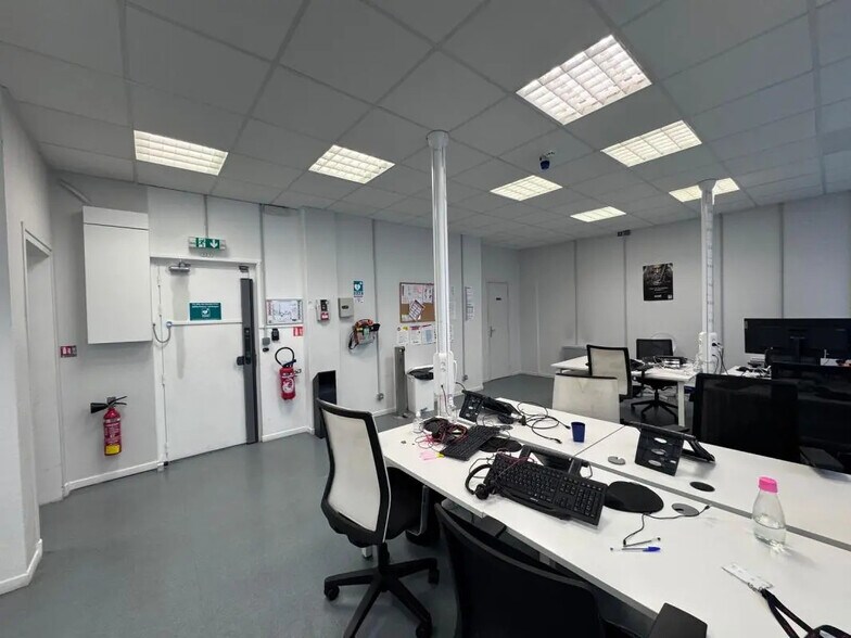 Office in Paris for sale - Building Photo - Image 3 of 12