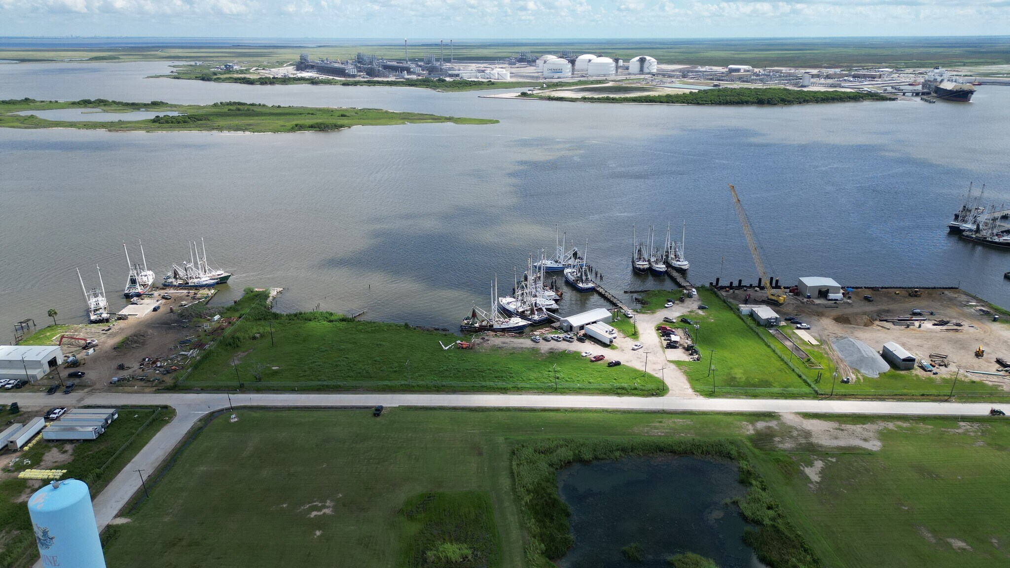 6500 1st Ave, Sabine Pass, TX for sale Primary Photo- Image 1 of 5