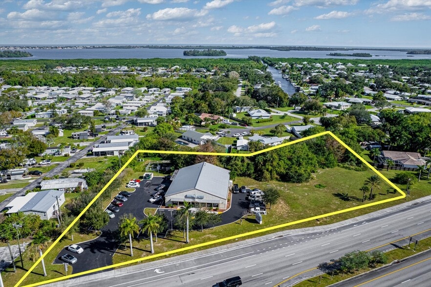 2106 S US Highway 1, Vero Beach, FL for sale - Building Photo - Image 1 of 53