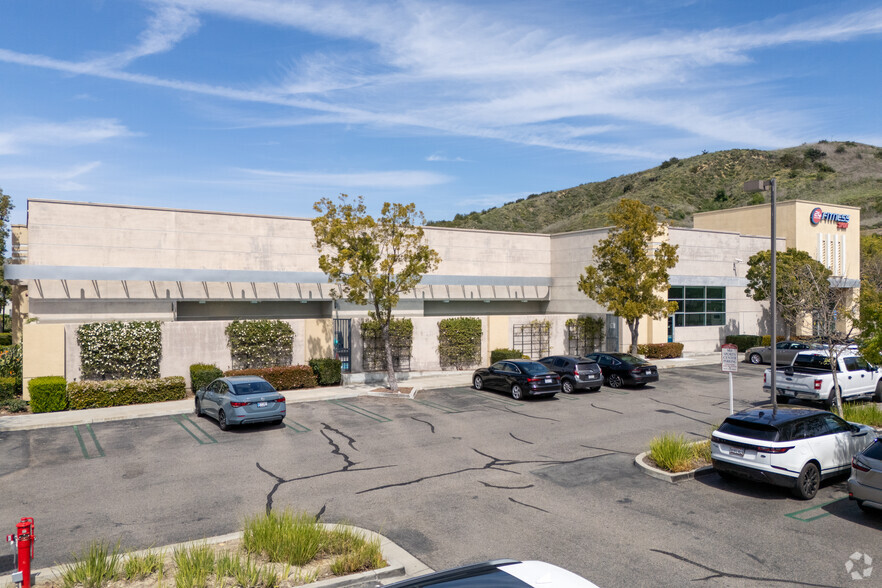 200 Corporate Dr, Ladera Ranch, CA for lease - Building Photo - Image 3 of 6