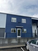 6770 McKinley St, Sebastopol, CA for lease Interior Photo- Image 2 of 14