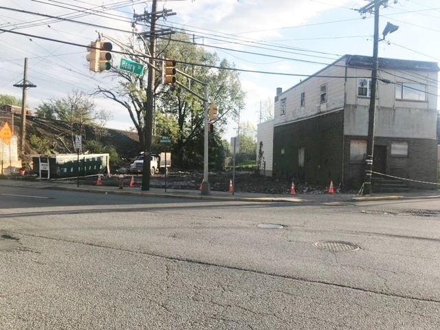 15-17 Henry St, Secaucus, NJ for sale - Building Photo - Image 2 of 10