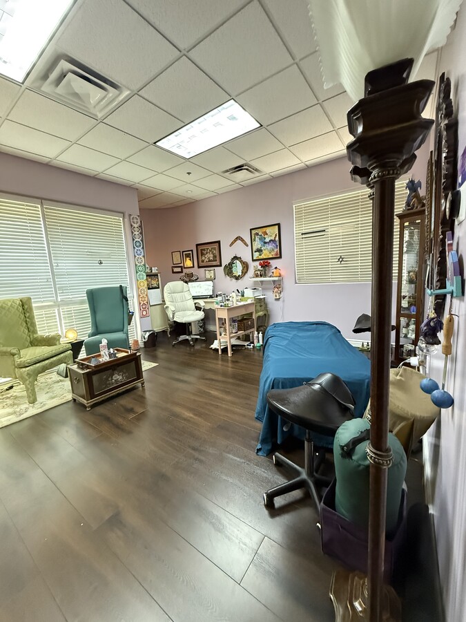 4121 E Valley Auto Dr, Mesa, AZ 85206 - Unit 109 - - Interior Photo - Image 1 of 4