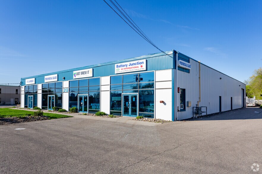 313 Lawrence Ave, Kitchener, ON for sale - Primary Photo - Image 1 of 1