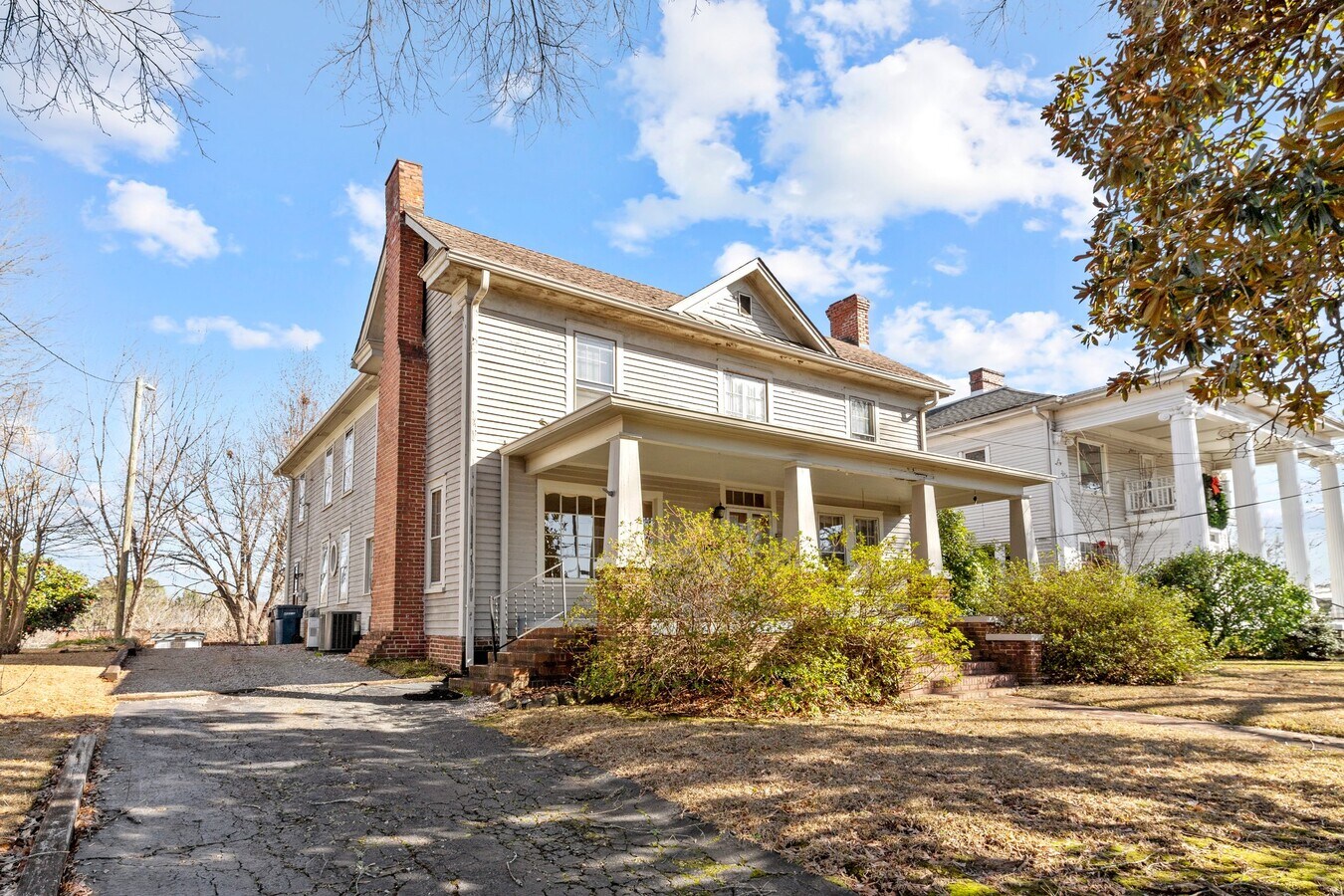 114 Hawkins Ave, Sanford, NC 27330