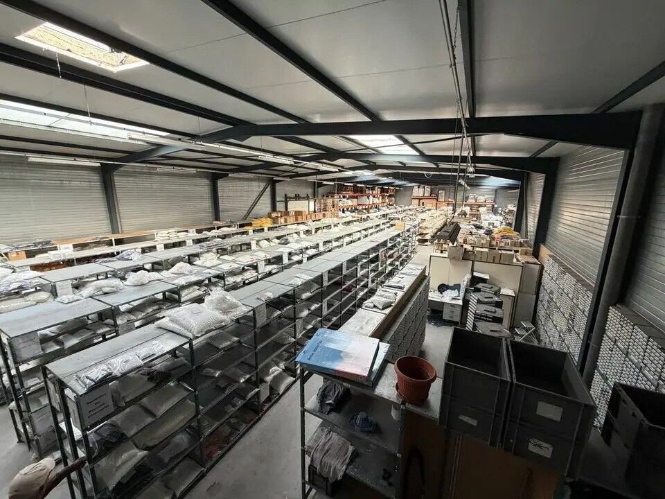 Flex in Valence for sale Building Photo- Image 1 of 10