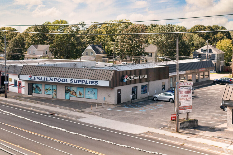 646 Route 112, Patchogue, NY for lease - Building Photo - Image 1 of 15