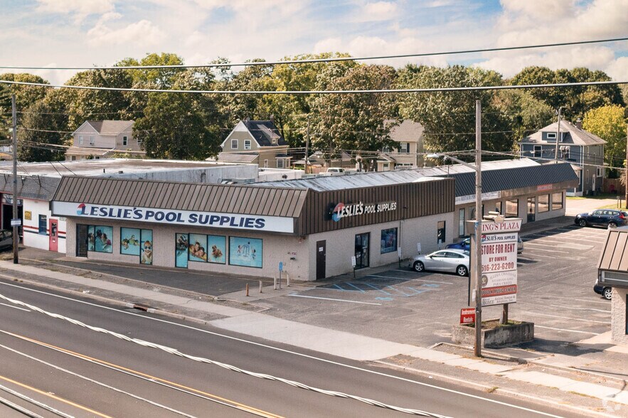 646 Route 112, Patchogue, NY for sale - Primary Photo - Image 1 of 23
