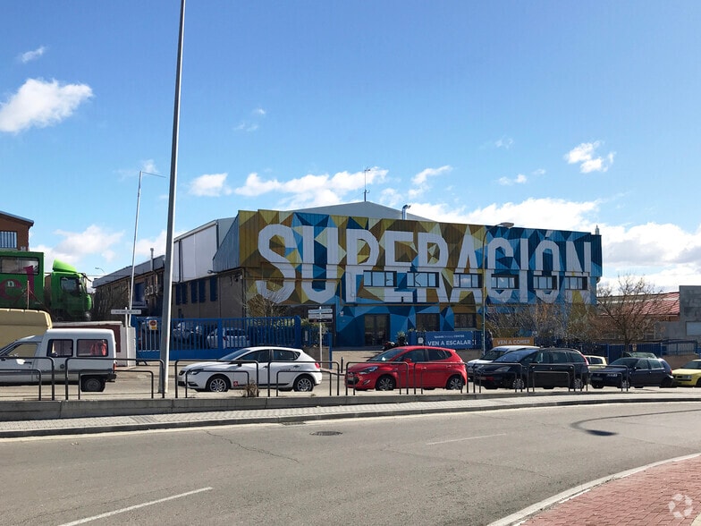 Calle la Granja, 100, Alcobendas, Madrid for lease - Building Photo - Image 2 of 2