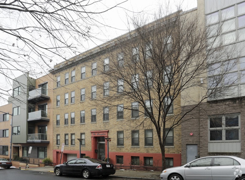 2370 Champlain St NW, Washington, DC for lease - Building Photo - Image 2 of 5
