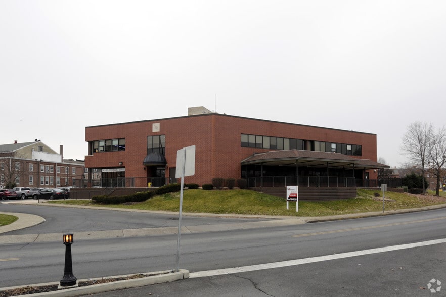 91 Larry Holmes Dr, Easton, PA for sale - Primary Photo - Image 1 of 1