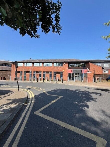 5 Cecil Park, Pinner for lease - Building Photo - Image 2 of 2