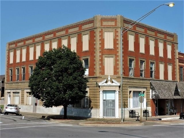 120 W Muskogee Ave, Sulphur, OK for sale - Building Photo - Image 1 of 1