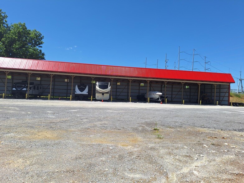 770 Highway 25 W, Castalian Springs, TN for sale - Building Photo - Image 2 of 4