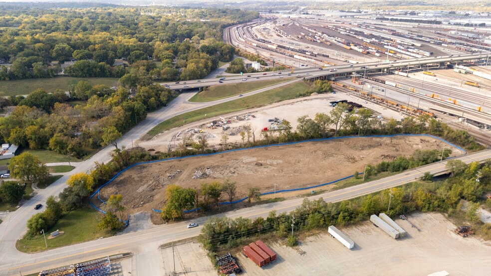 1040 S 42nd St, Kansas City, KS for sale - Building Photo - Image 2 of 9