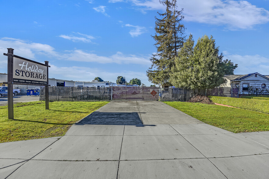 43033 Osgood Rd, Fremont, CA for sale - Building Photo - Image 2 of 7