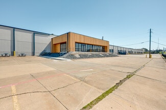 2424 N Westmoreland Rd, Dallas TX - Warehouse