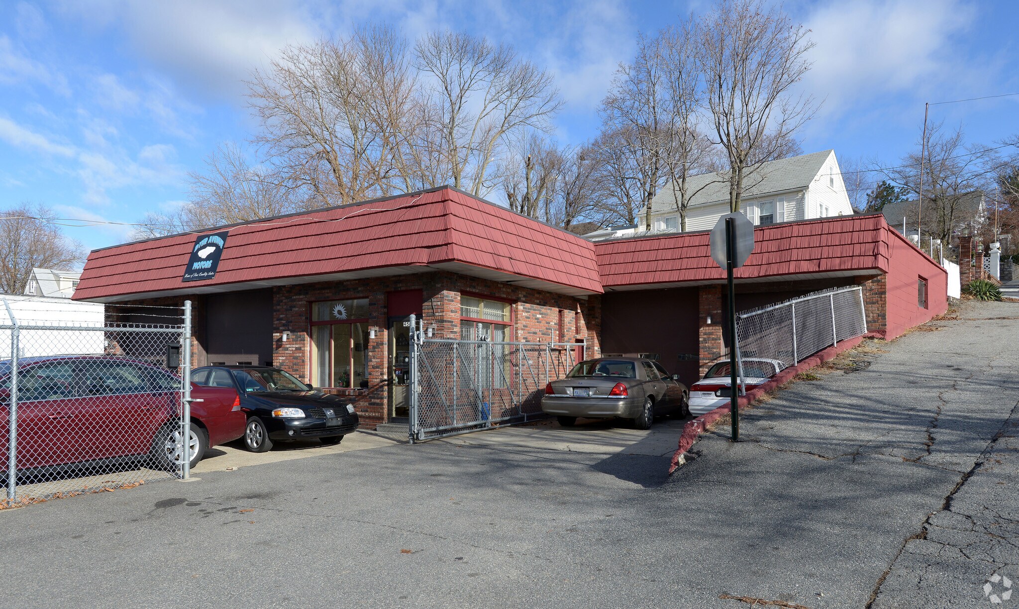 454 Dyer Ave, Cranston, RI for sale Primary Photo- Image 1 of 1