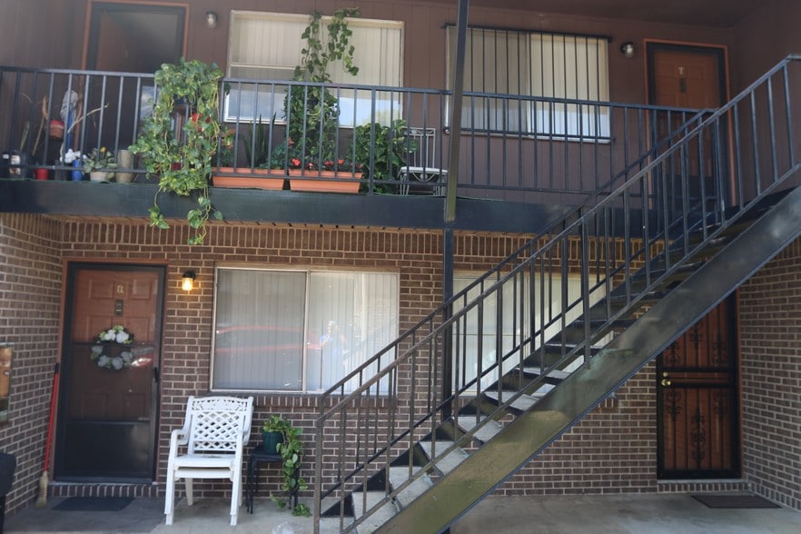 2336 Court R, Birmingham, AL for sale - Primary Photo - Image 1 of 1