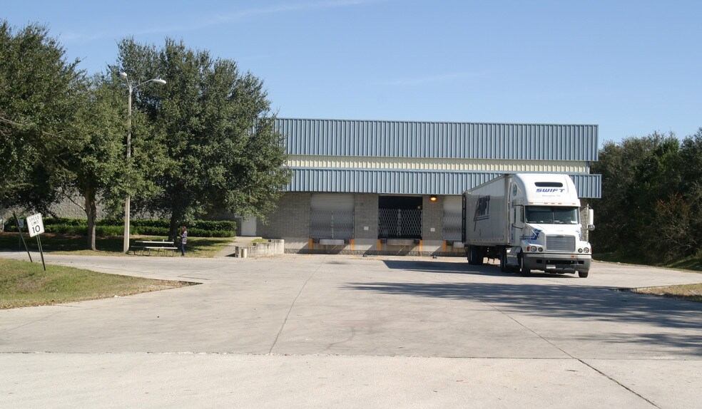 9707 Williams Rd, Thonotosassa, FL for sale - Building Photo - Image 1 of 1