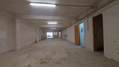 Retail in Logroño, La Rioja for lease Interior Photo- Image 1 of 7