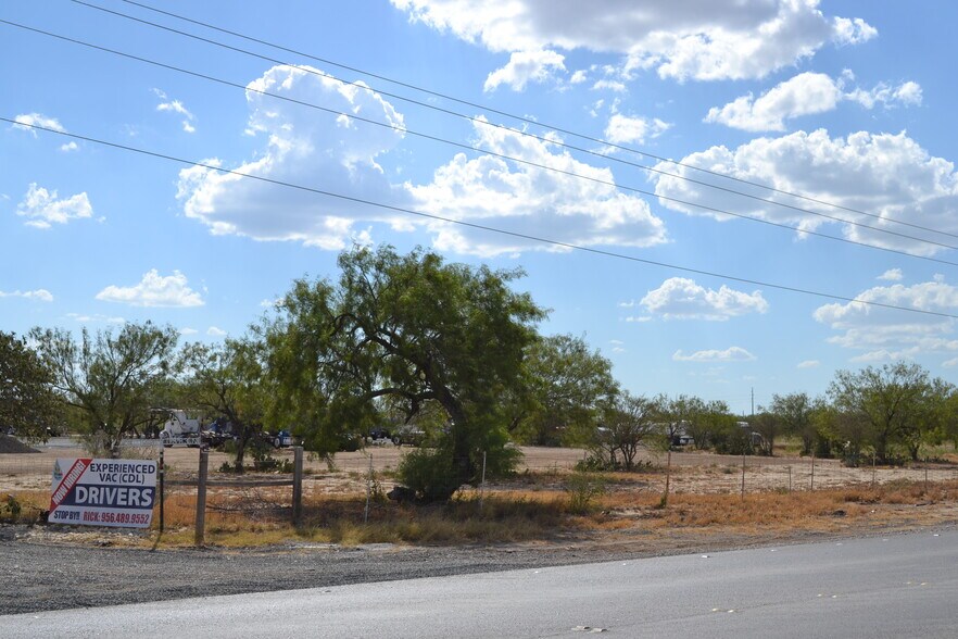 16746 US Highway 83 N, Laredo, TX 78045 16746 US Highway 83 N, Laredo