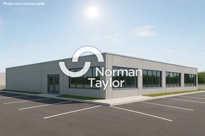 Retail in Nîmes for lease - Building Photo - Image 1 of 4