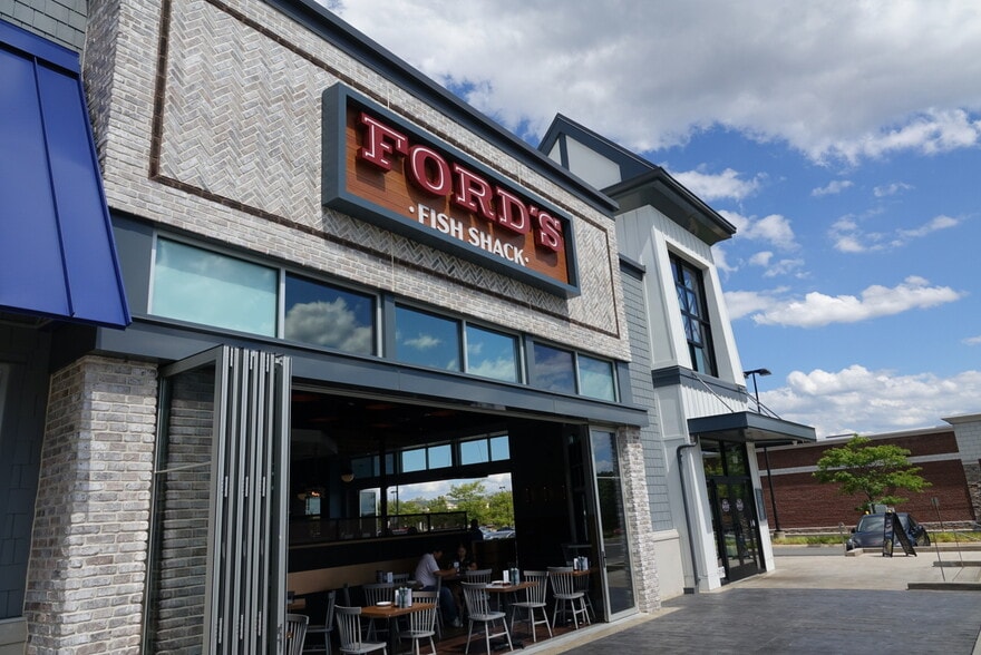 25411 Eastern Marketplace Plz, Chantilly, VA for lease - Building Photo - Image 3 of 6