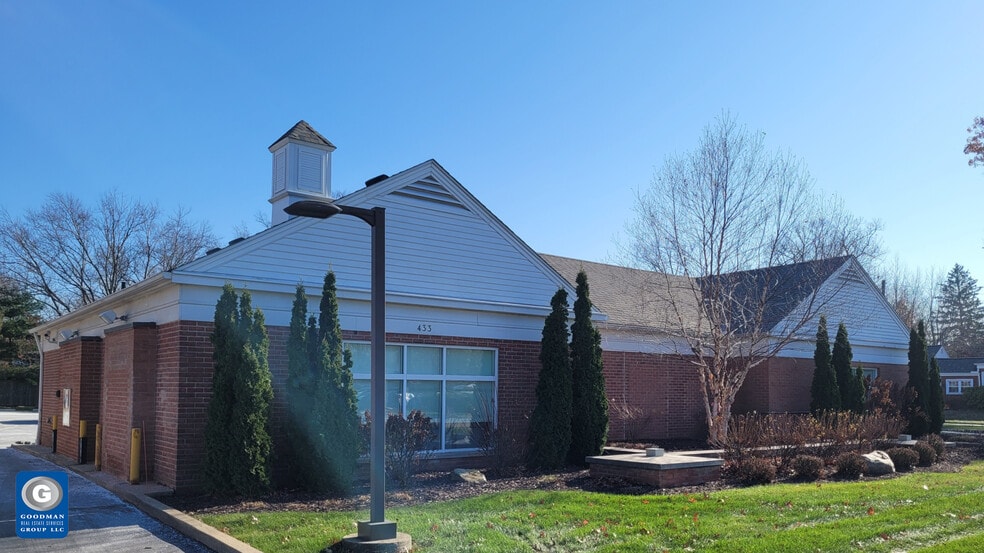 433 Dover Center Rd, Bay Village, OH 44140