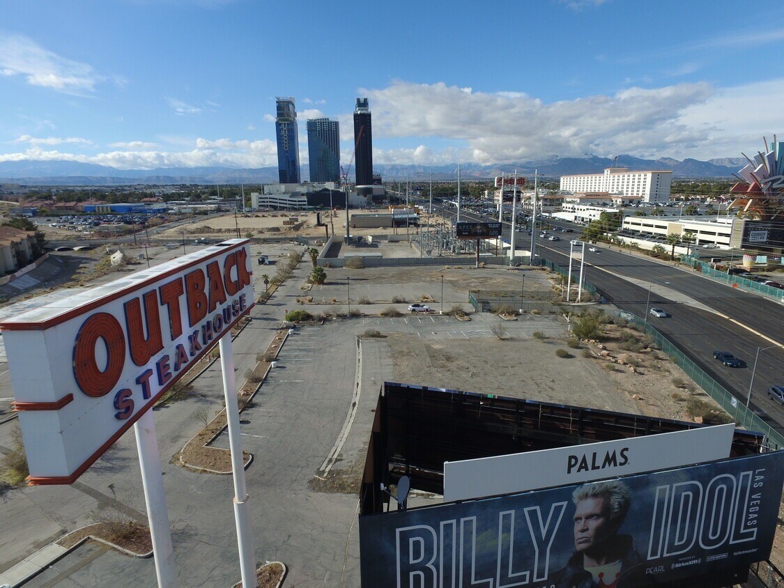 3685 W Flamingo Rd, Las Vegas, NV 89103 - SEC Flamingo & Valley View