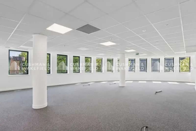 2 Quai Du Commerce, Lyon for lease - Interior Photo - Image 3 of 16