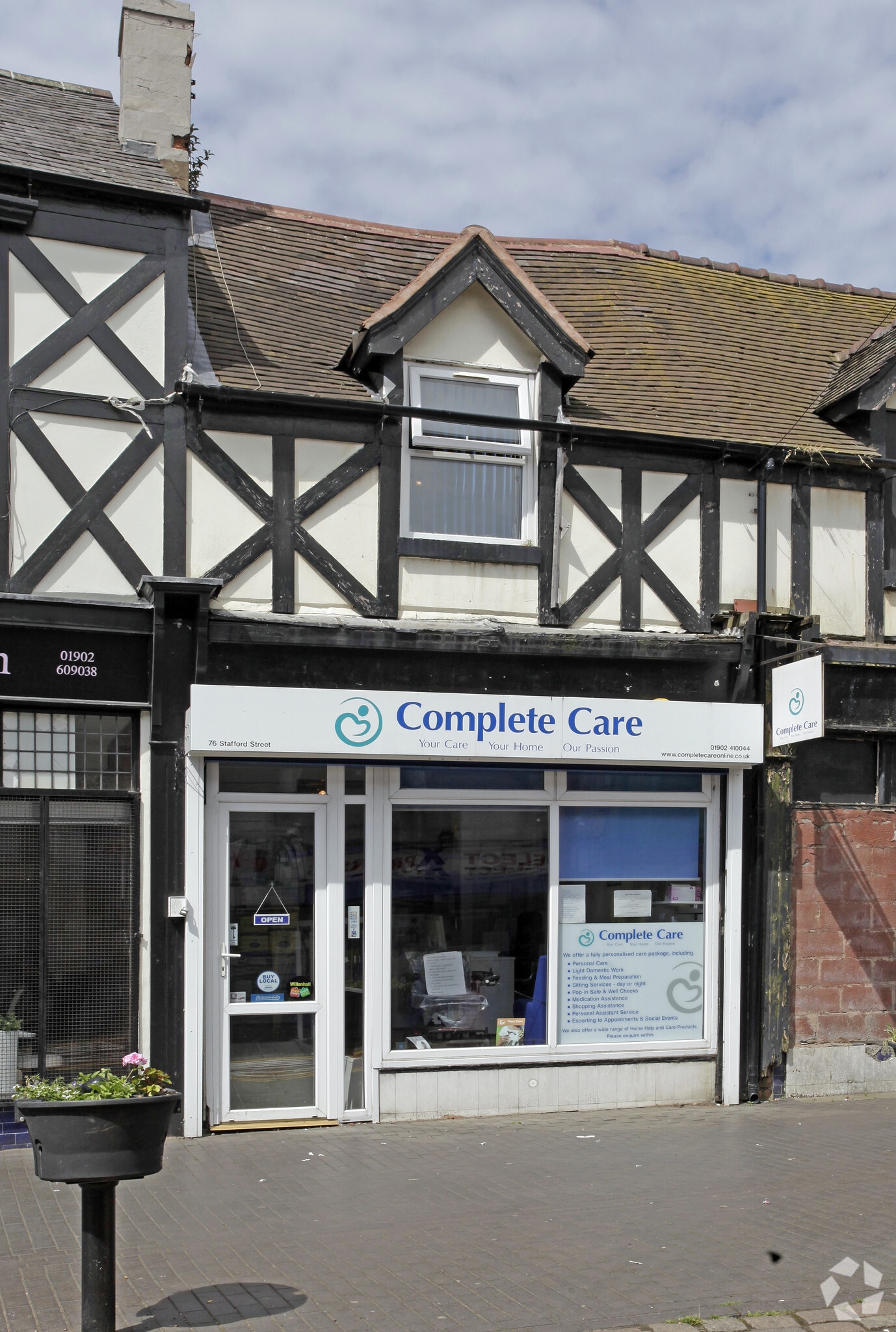 76 Stafford St, Willenhall for sale Primary Photo- Image 1 of 3