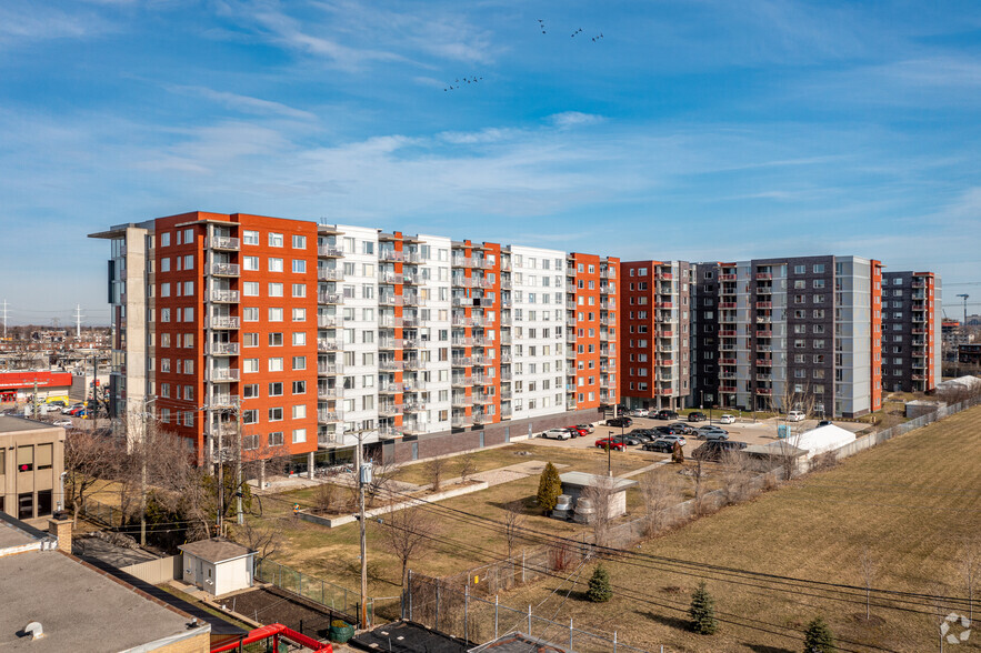 4650-4750 Rue Jean-Talon E O, Montréal, QC for sale - Primary Photo - Image 1 of 1