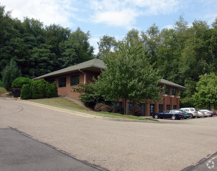 1375 S Main St, North Canton, OH for sale - Building Photo - Image 2 of 4