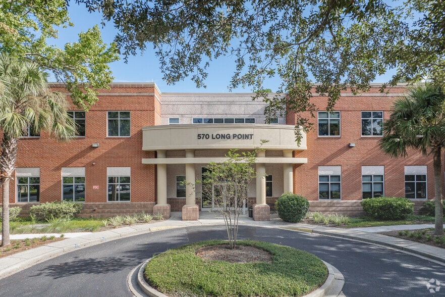 570 Long Point Rd, Mount Pleasant, SC for lease - Building Photo - Image 3 of 30