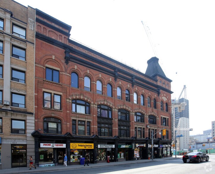 601-613 Yonge St, Toronto, ON for lease - Building Photo - Image 2 of 2