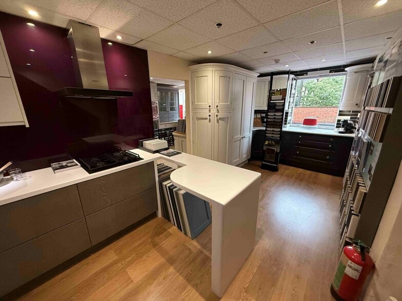 High St, Stoke On Trent for lease - Interior Photo - Image 2 of 5