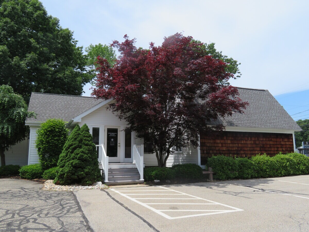 9 Hampton Rd, Exeter, NH 03833