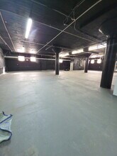 2066 W Hunting Park Ave, Philadelphia, PA for lease Interior Photo- Image 2 of 2