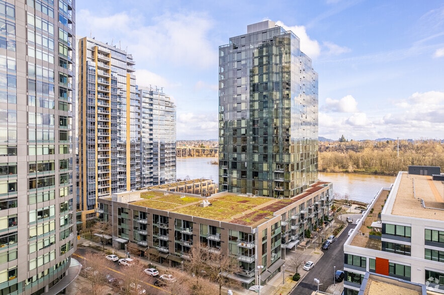 841 S Gaines St, Portland, OR for lease - Building Photo - Image 1 of 4